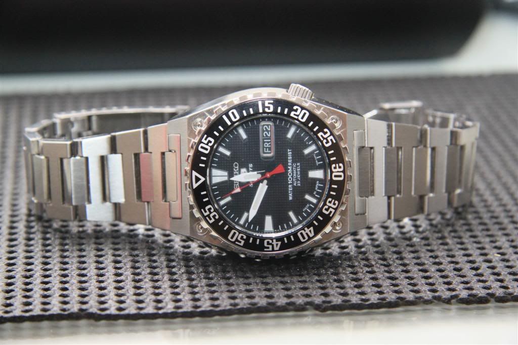 Seiko SNZD71J1 or variant band width WatchUSeek Watch Forums